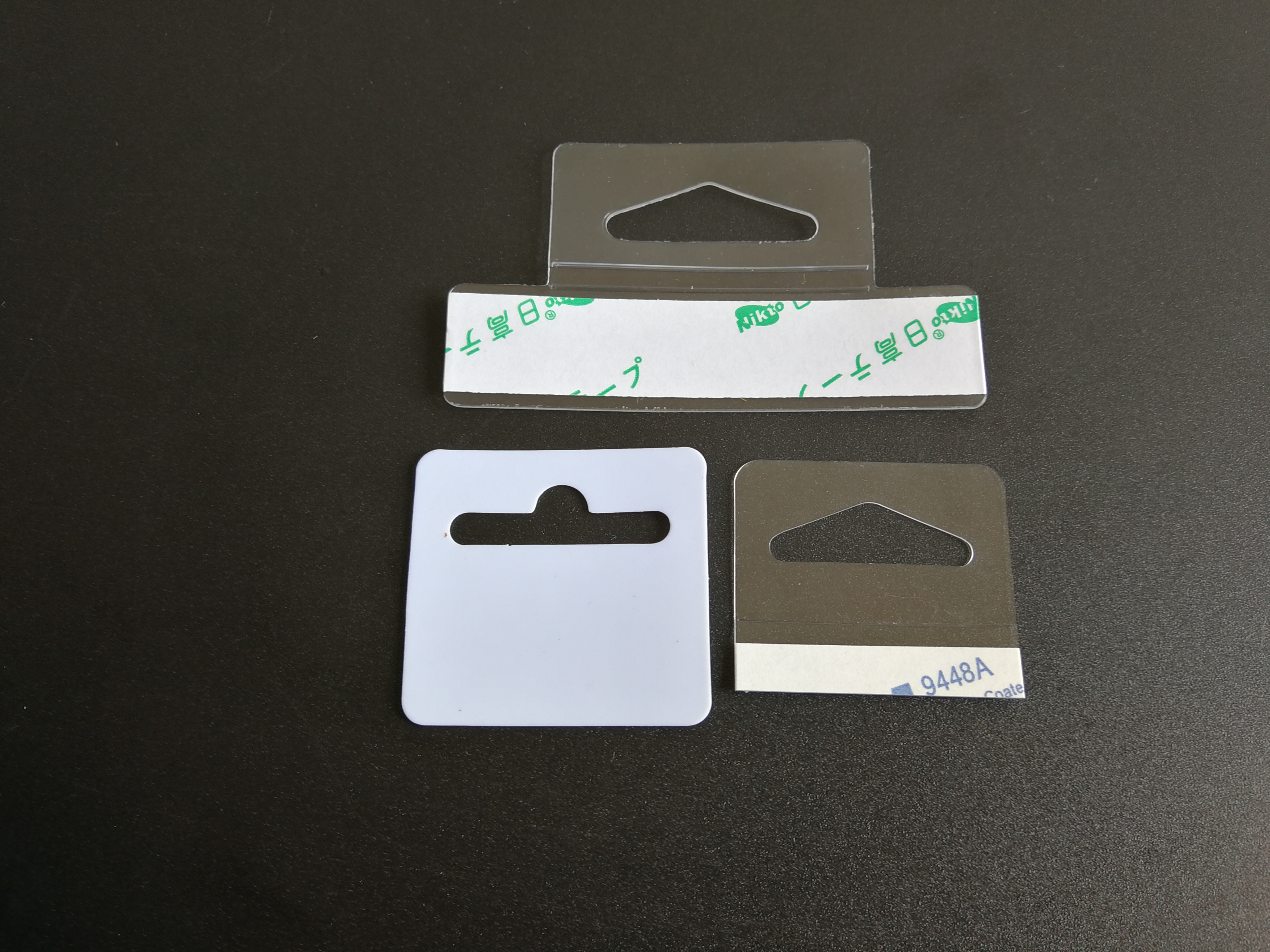 PVC掛鉤耐高溫多少度?